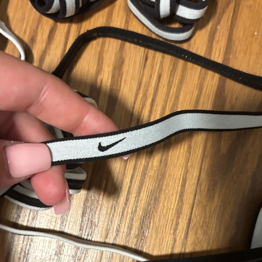 Nike Black and White Athletic Headband